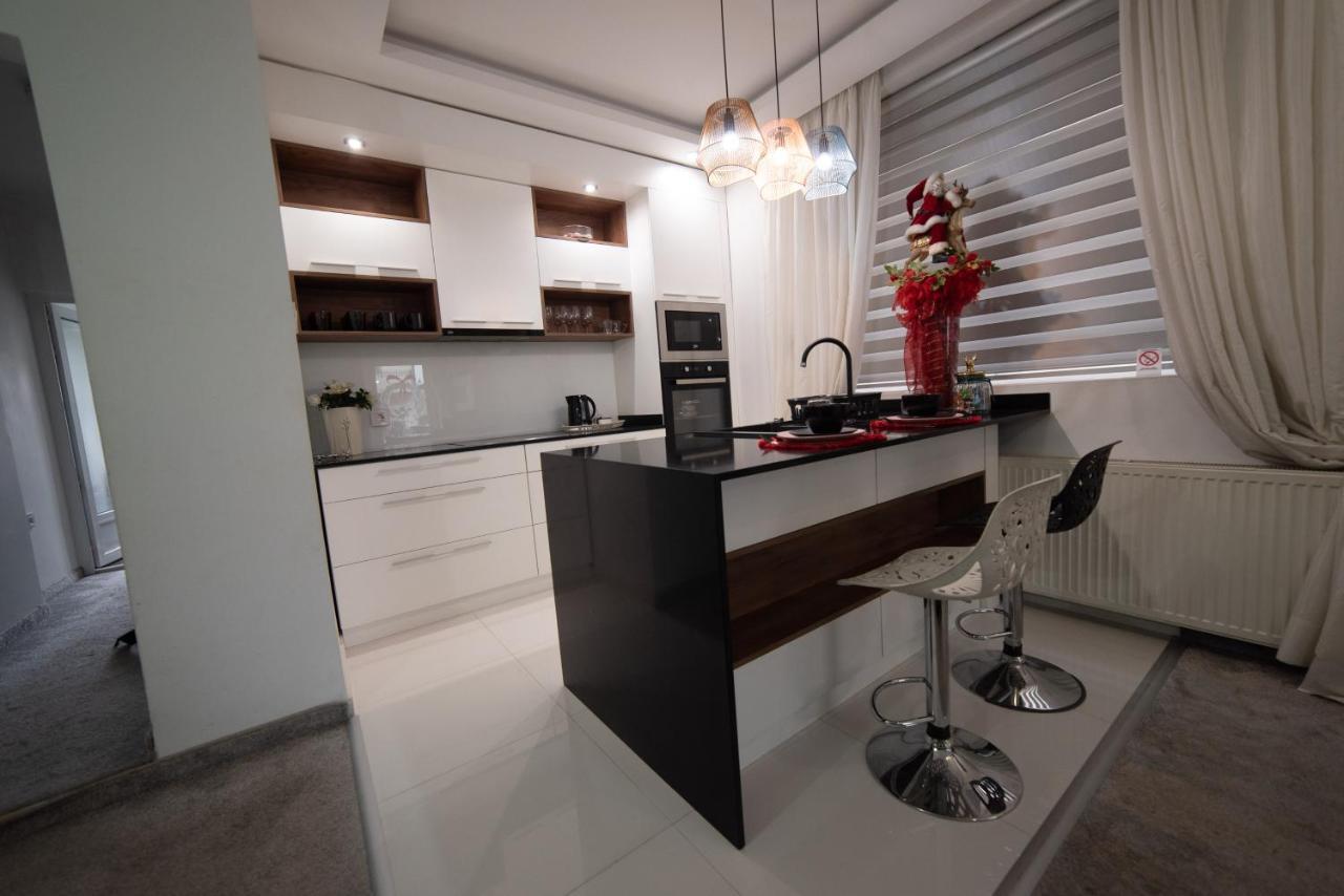 Jelenar Apartment โนวีซาด ภายนอก รูปภาพ