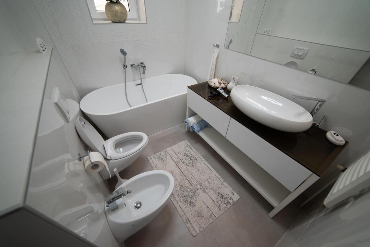 Jelenar Apartment โนวีซาด ภายนอก รูปภาพ